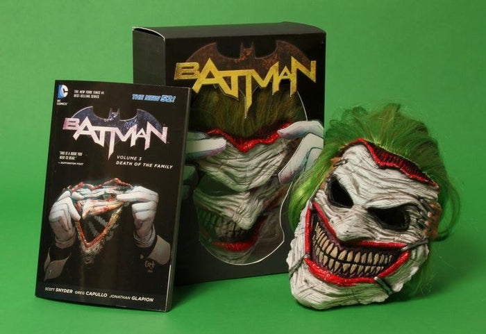 Batman Death of the family - Book and mask